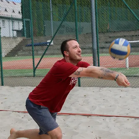 Daire Na Sportovnim Arealu *