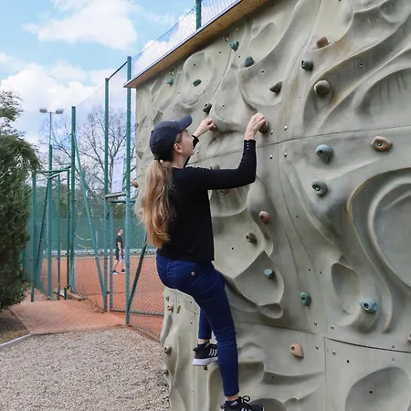 Daire Na Sportovnim Arealu Krásná Lípa